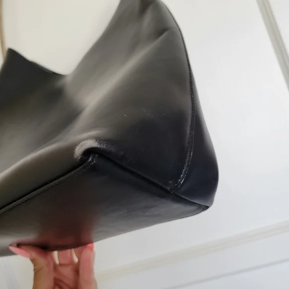 Gucci Leather Handbag - Picture 7 of 15